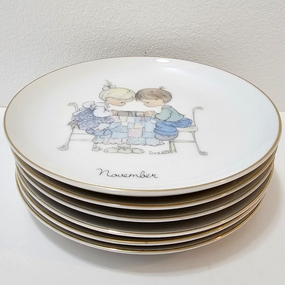 Precious Moments Months of the Year Plates - Set of 6 - Picture 13 of 14